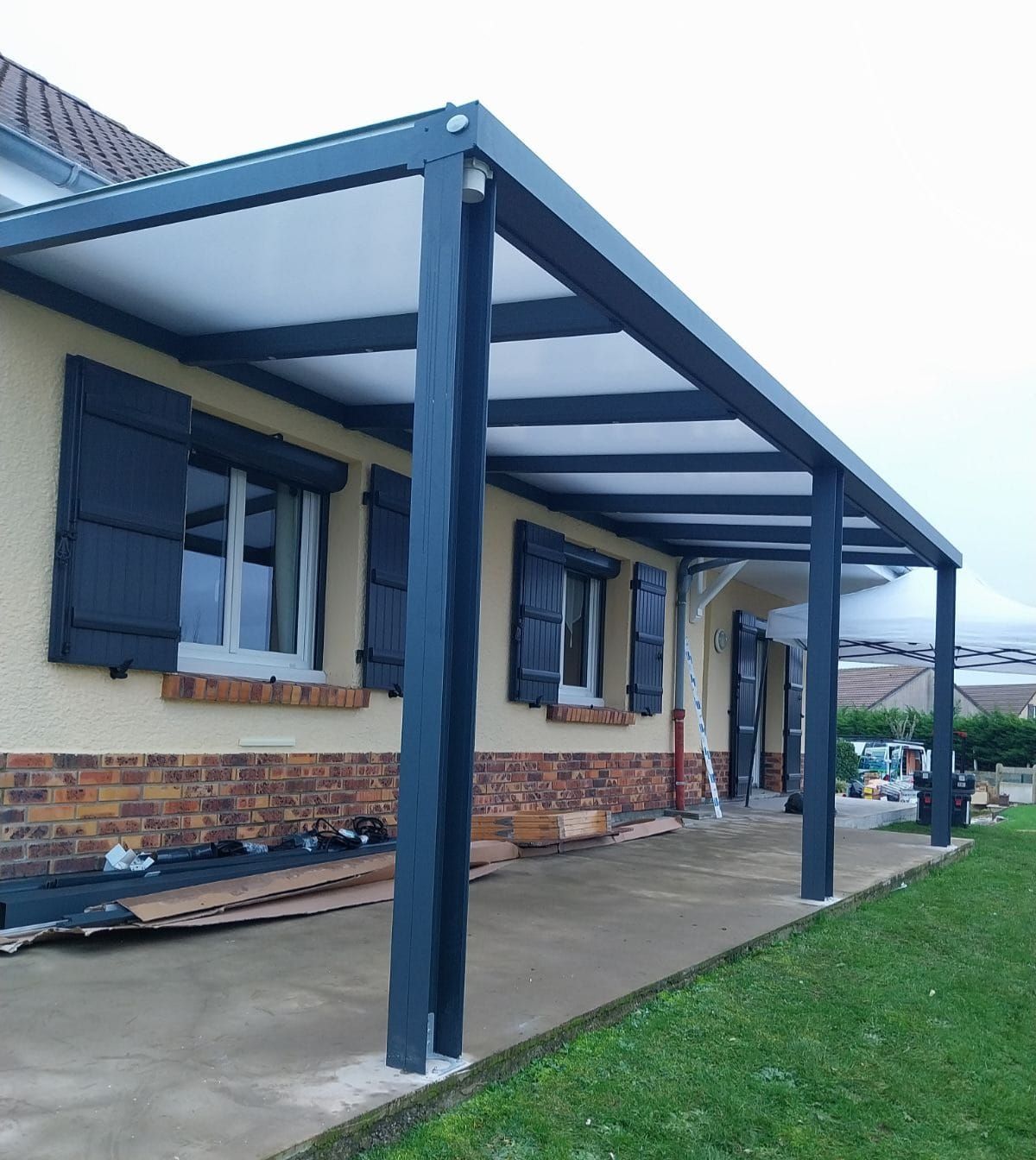 Pergola sur une terrasse 07