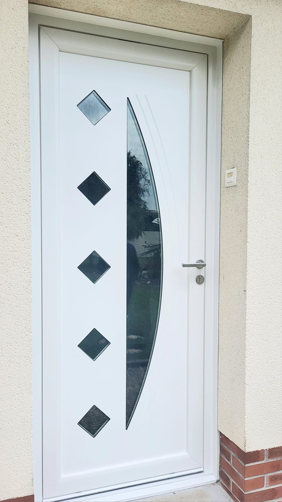 Porte blanche en aluminium