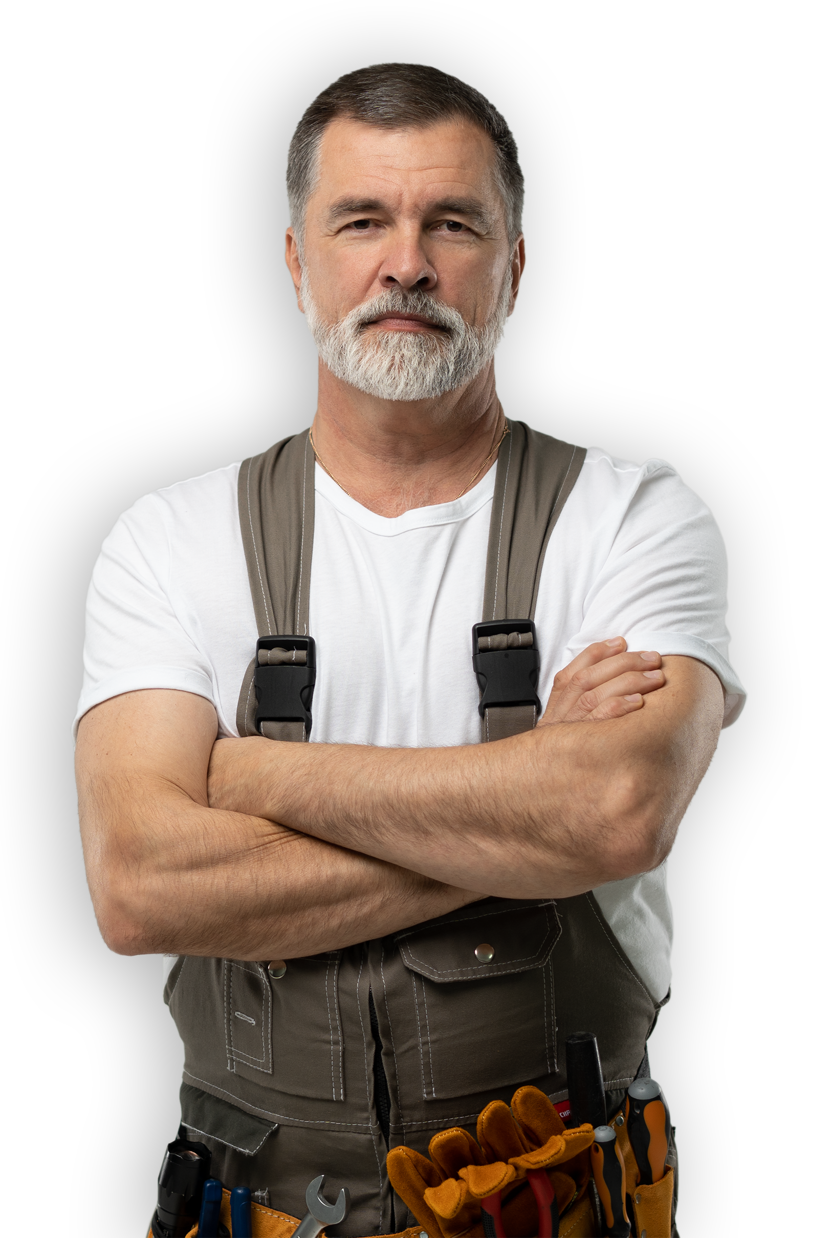 Un artisan croisant les bras.