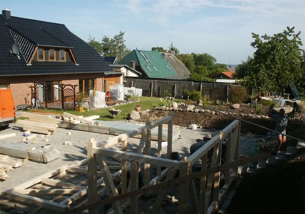 Carport für 4 Fahrzeuge mit Abstellraum