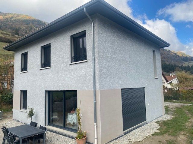 Façade petite maison