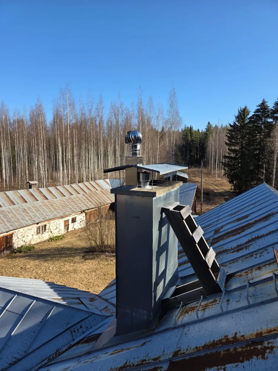 Pelti ja ilmastointi Tiilikainen Oy toteuttaa laadukkaat kattoremontit Joensuun ja Outokummun alueella.