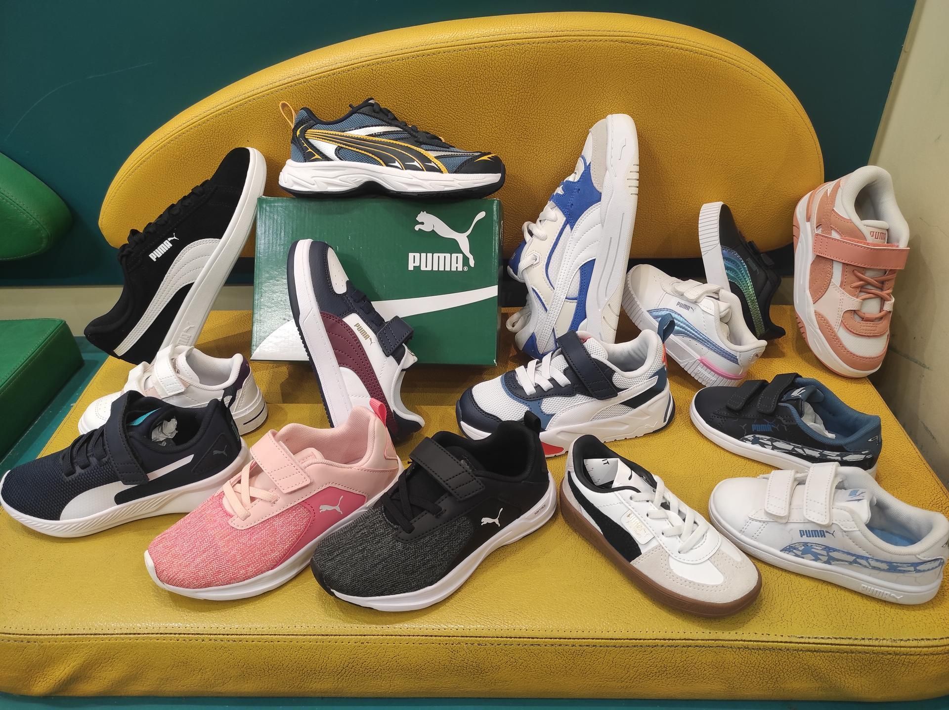 Chaussures pour enfants de la marque Puma