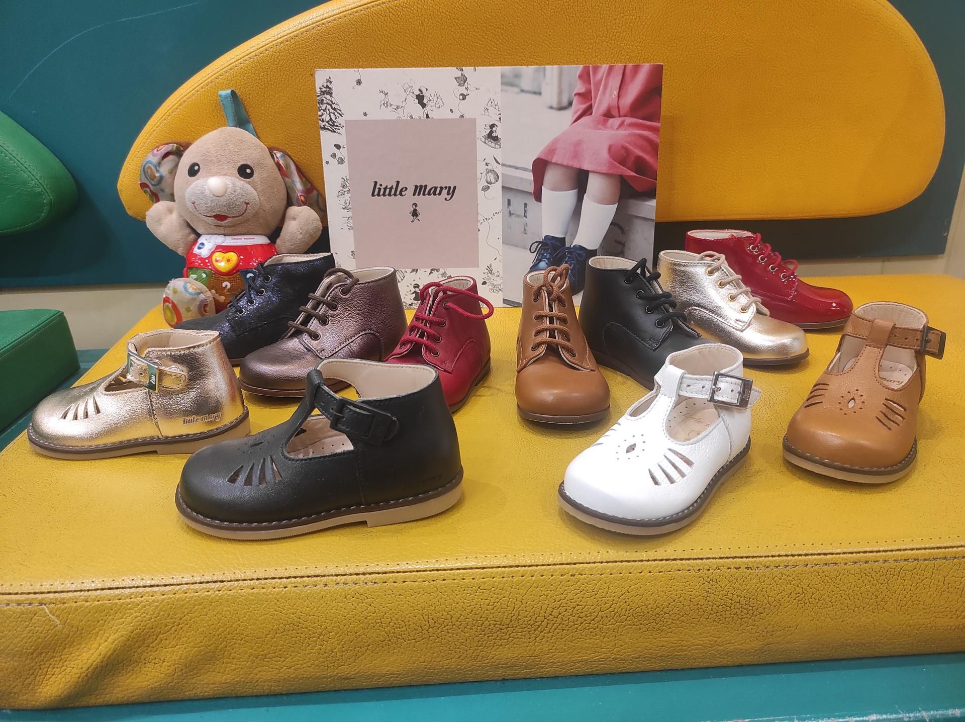 Chaussures pour enfants de la marque Little Mary