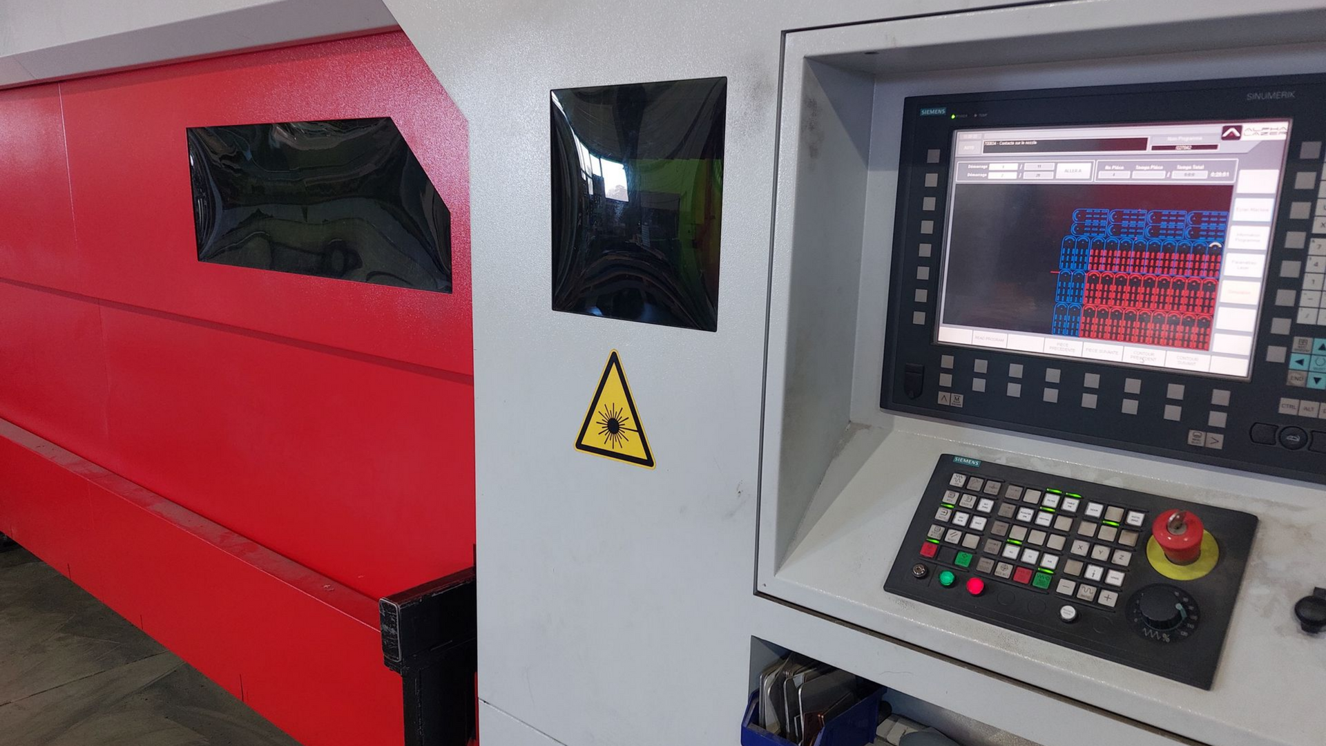 Découpeuse laser industrielle
