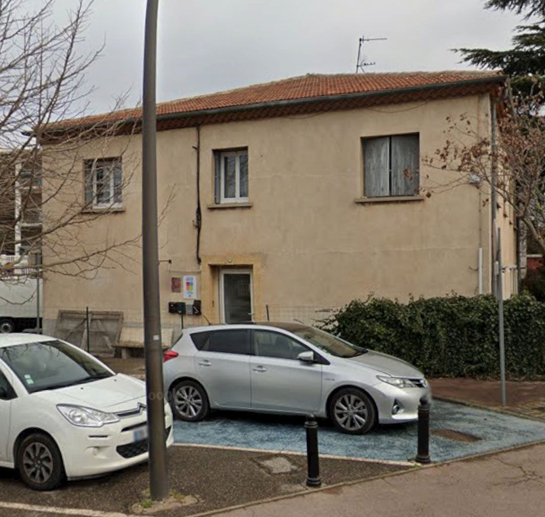 Vue de l'extérieure de l'institut