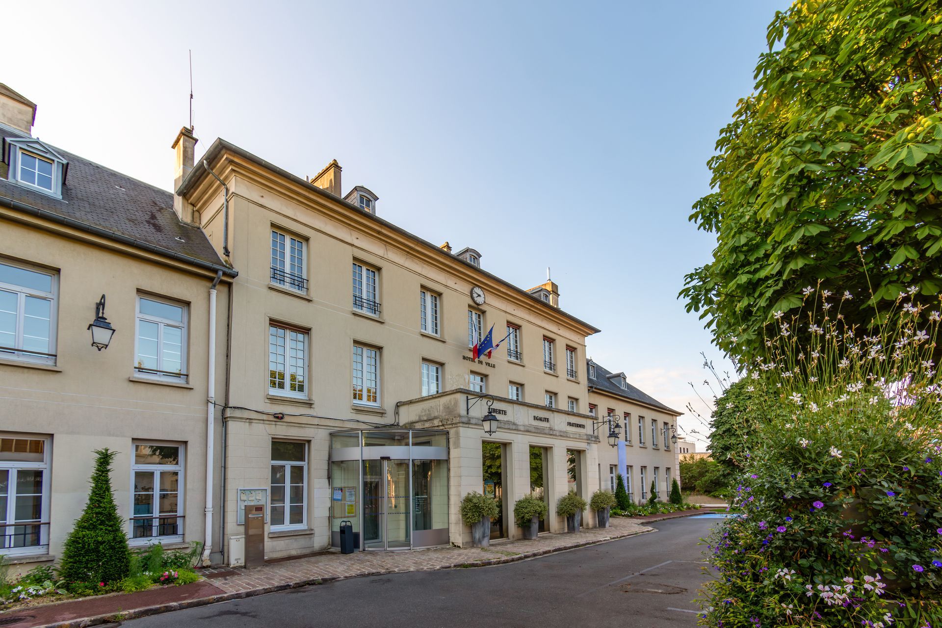 Mairie de Palaiseau.