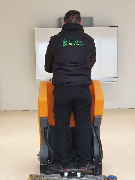 Immeubles Services +