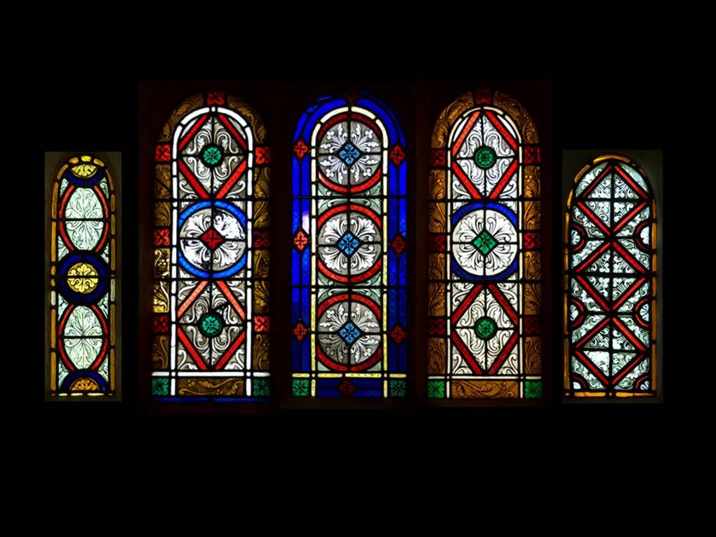 C. van Hollebeke Vitrail: Restauration ttes baies chœur St-Céneri-le-G. 