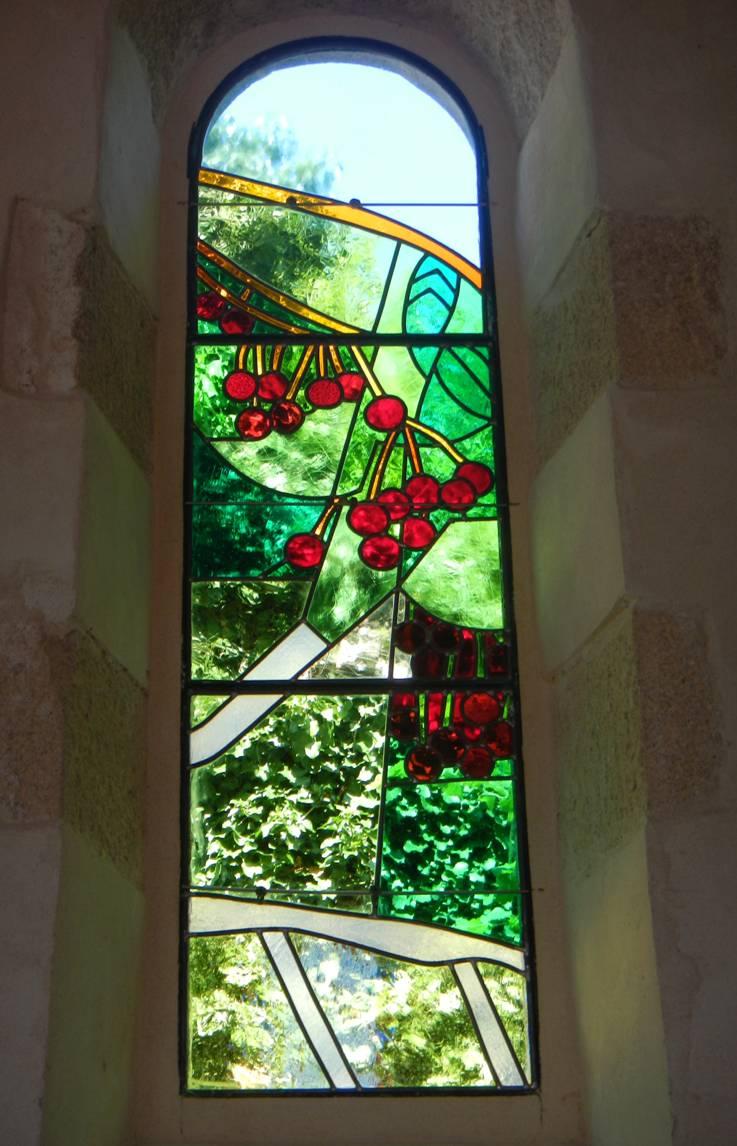 C. van Hollebeke Vitrail: Baie 1 Chapelle du Cerisier Champsecret (61)