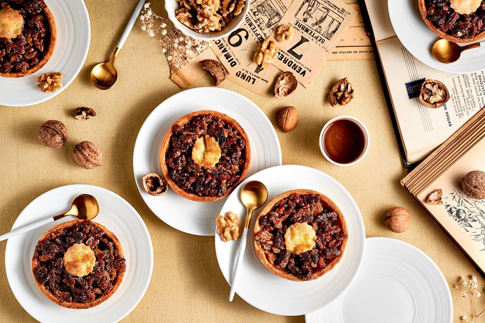 Gâteaux Le Périgourdin en parts individuelles avec des noix