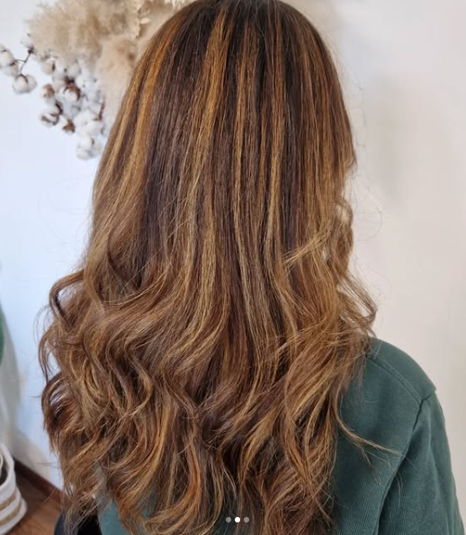 Hochsteckfrisur von hinten