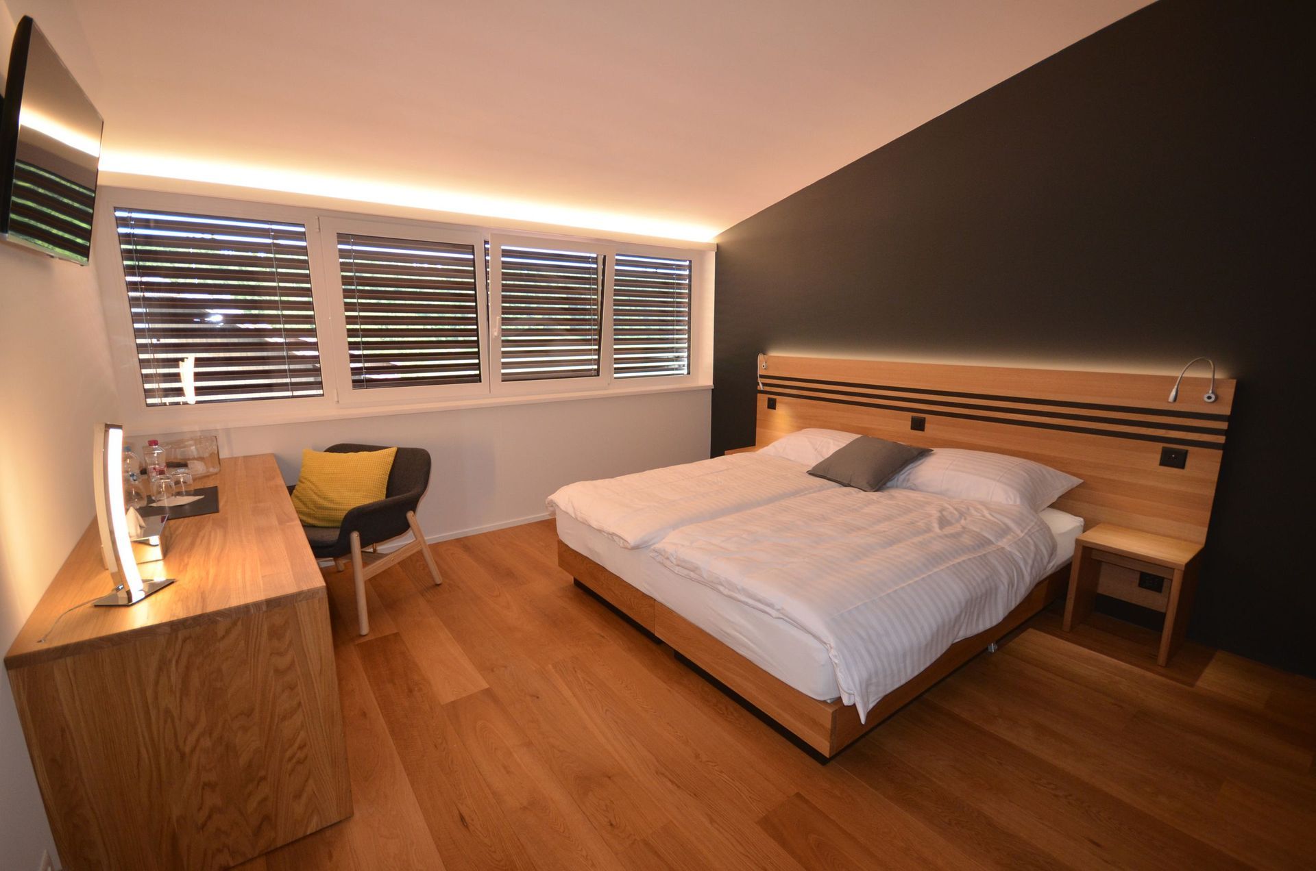 Chambre d'hotel - Bernard Ducommun et Fils SA