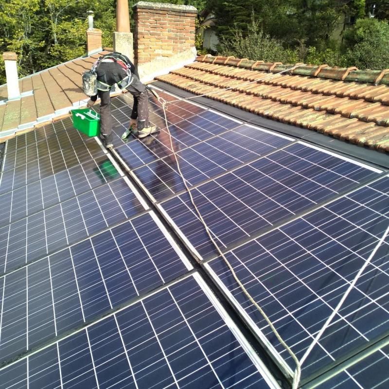 Nettoyage de panneaux solaires