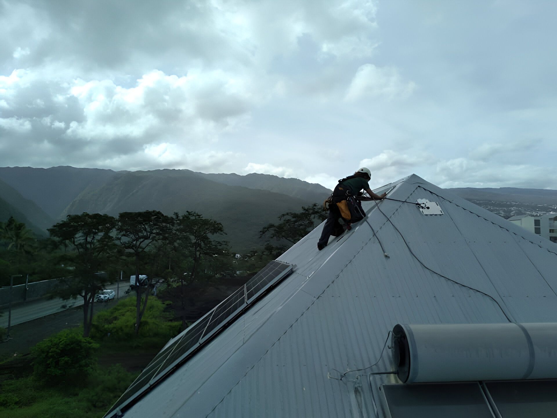 Étanchéité d'un toit en acier