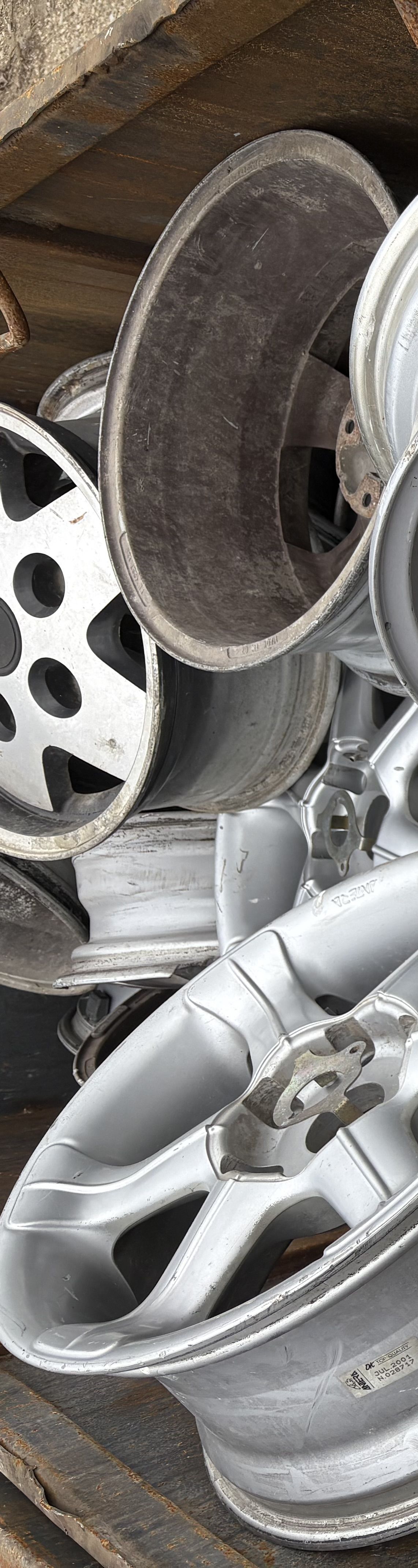 Liens vers la page Arles