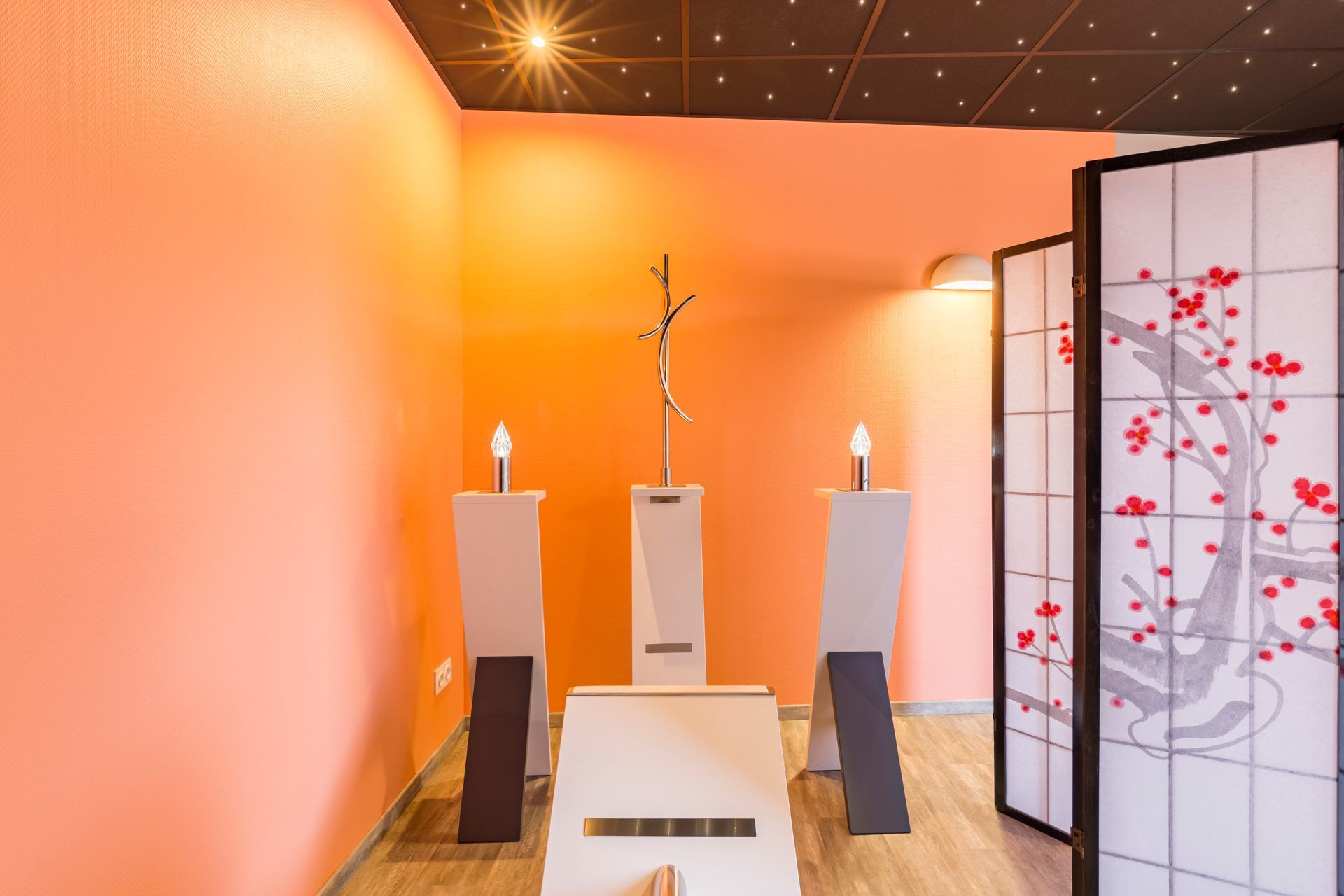 Chambre funéraire avec un paravent