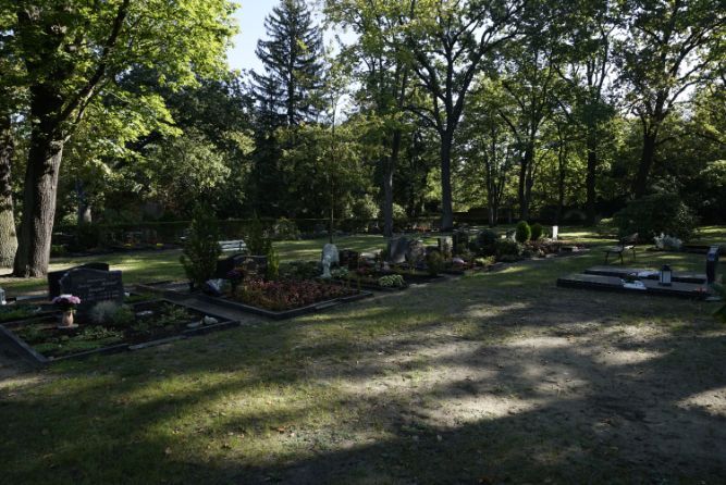 Gräber auf dem Friedhof „Vor dem Jüterboger Tor“