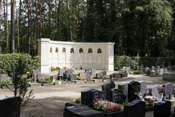 Gräber auf dem Friedhof in Luckenwalde
