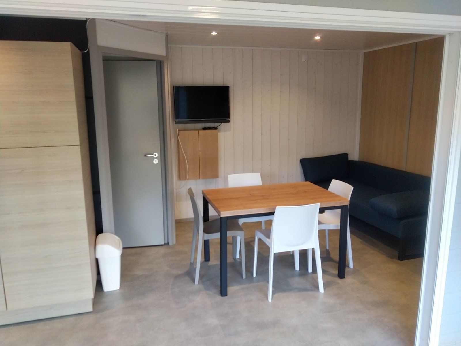 Vue de cuisine aménagée