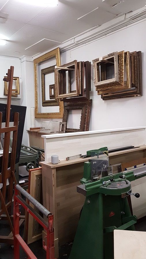 laboratorio di restauro - Atelier Cornici e Restauri