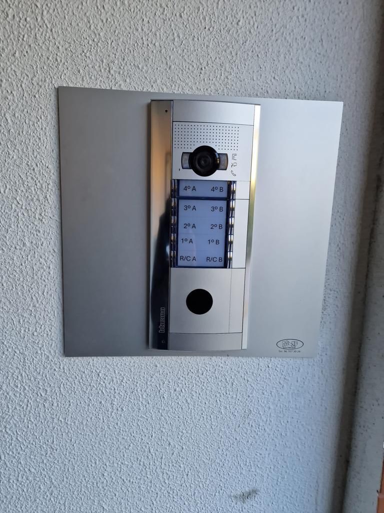 vídeoporteiros MB eletricista