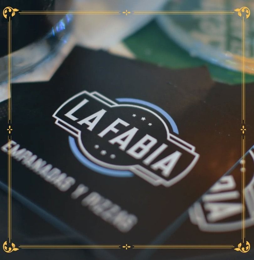 Primer plano de una tarjeta de presentación de