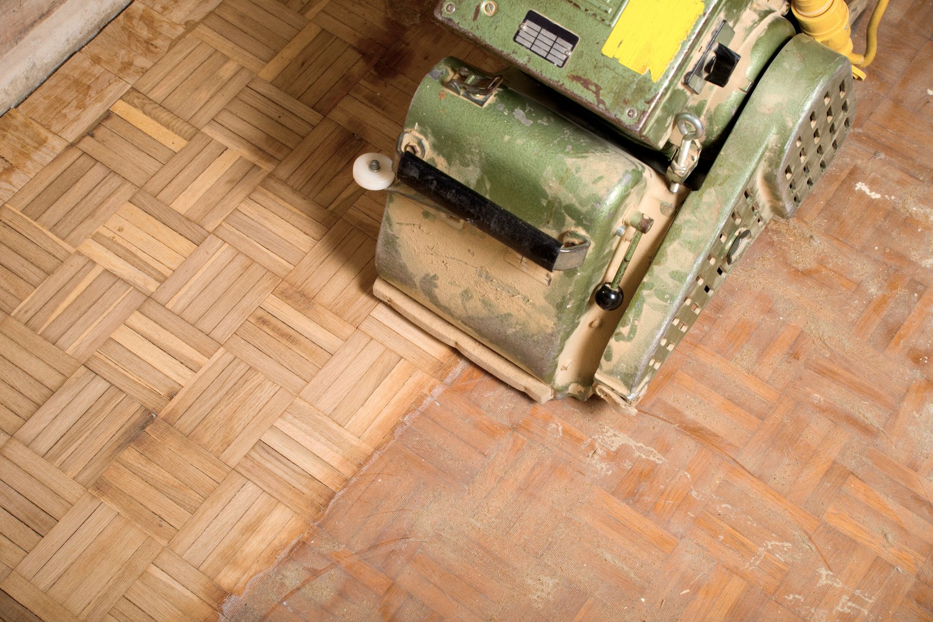 Une ponceuse pour parquet