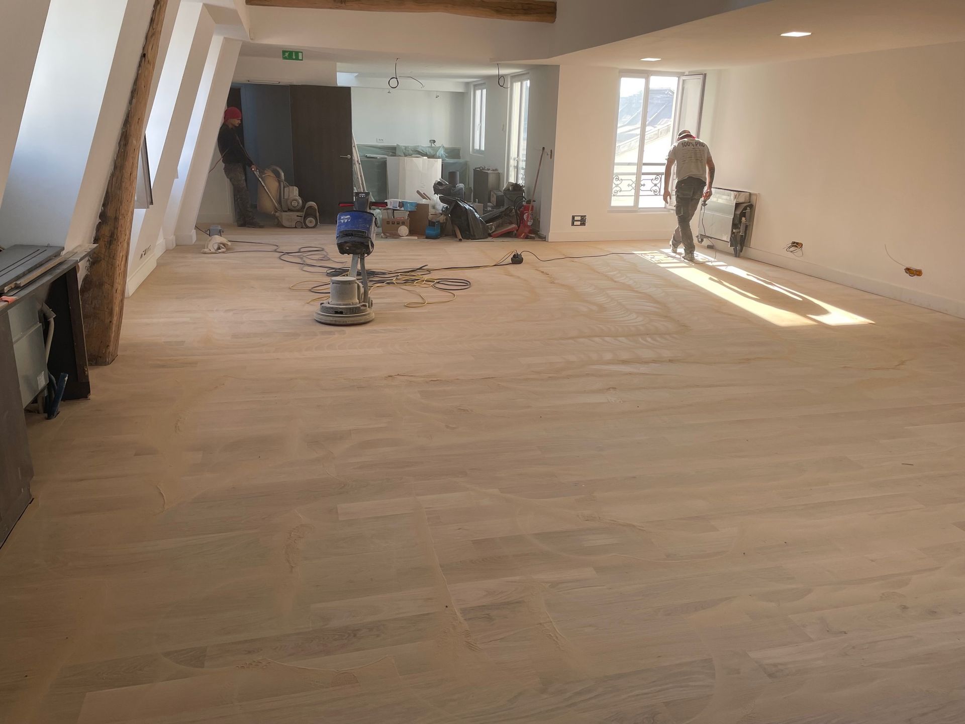Chantier de rénovation d'un parquet