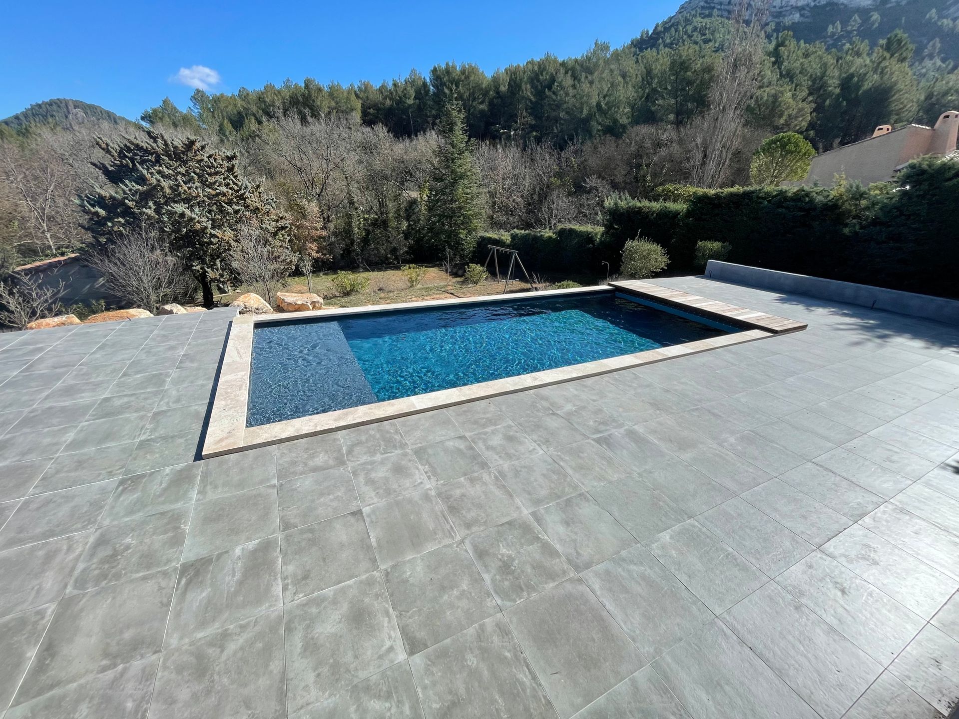 Rénovation de votre piscine autour d'Auriol