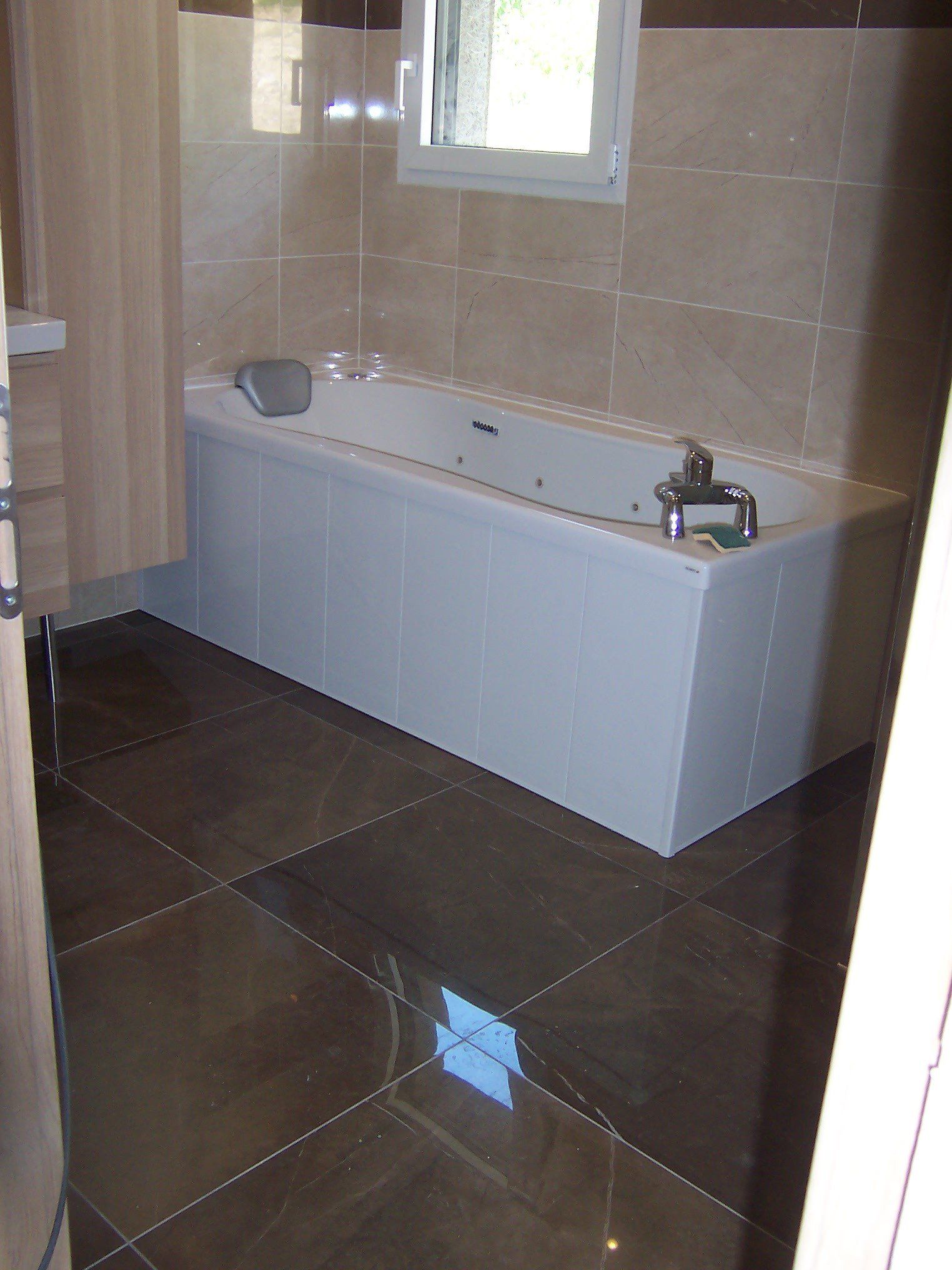 Salle de bains carrelage sol 60 x 60 joint teint