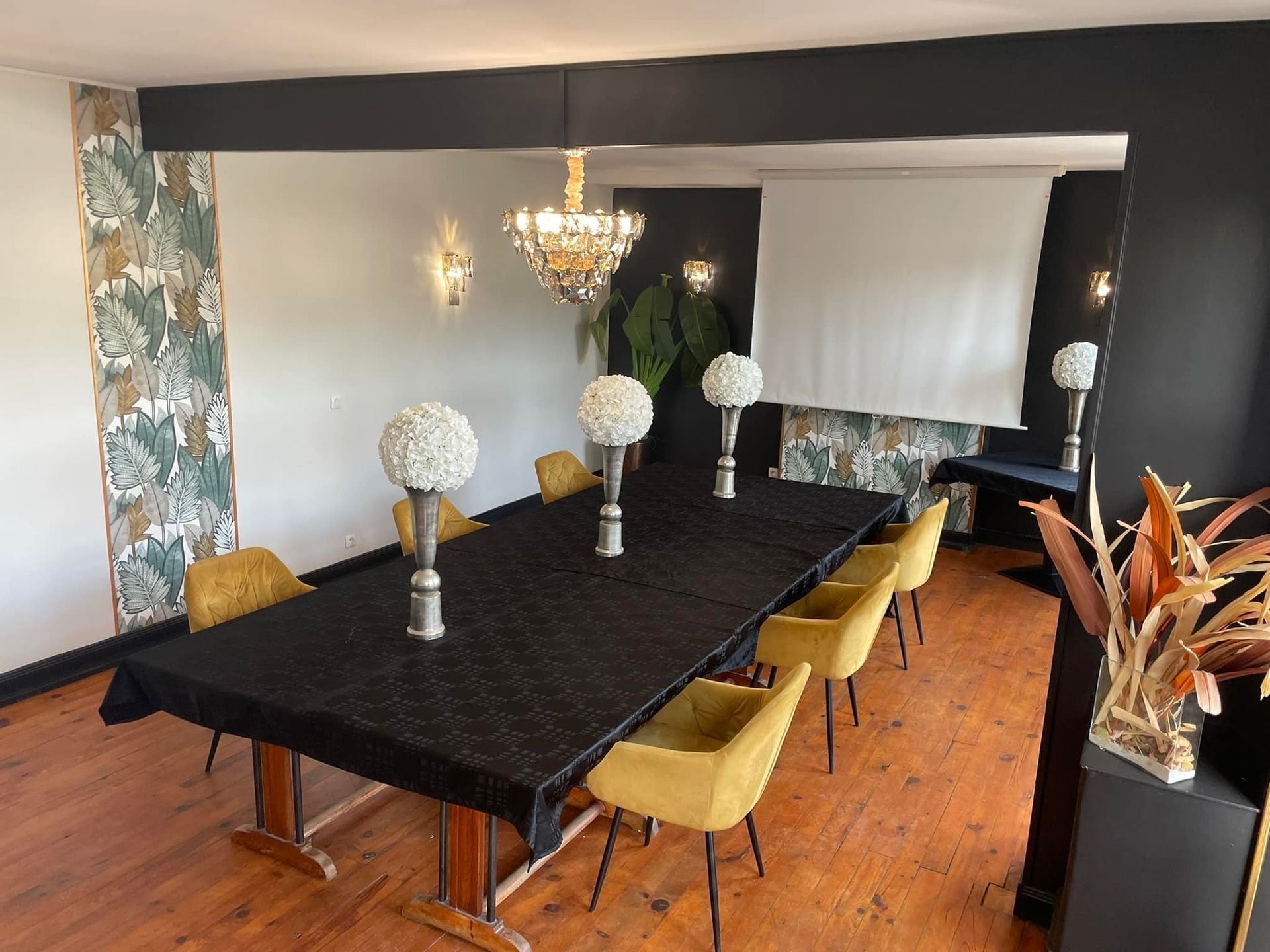 Salle de réception du restaurant Les Arcades à Valenciennes