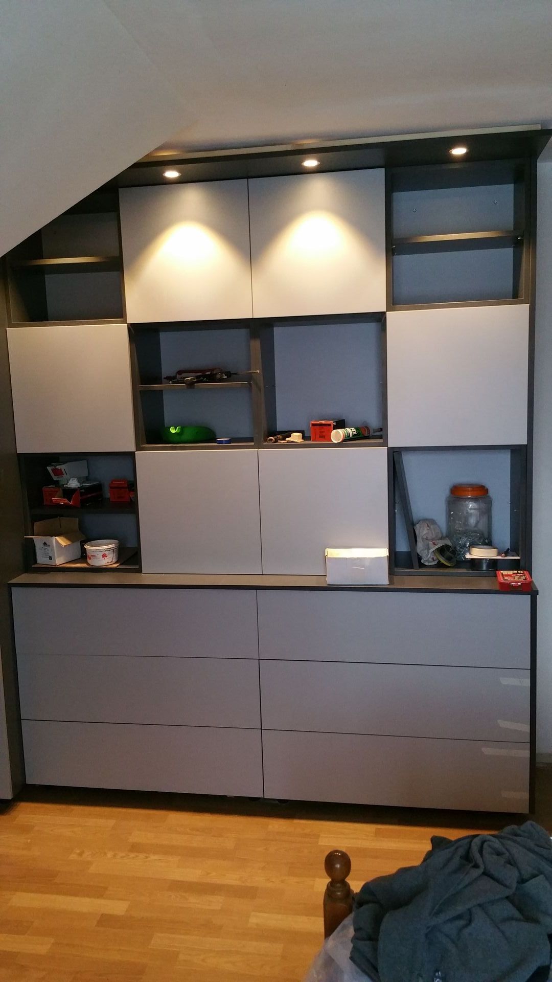 Placard avec des niches