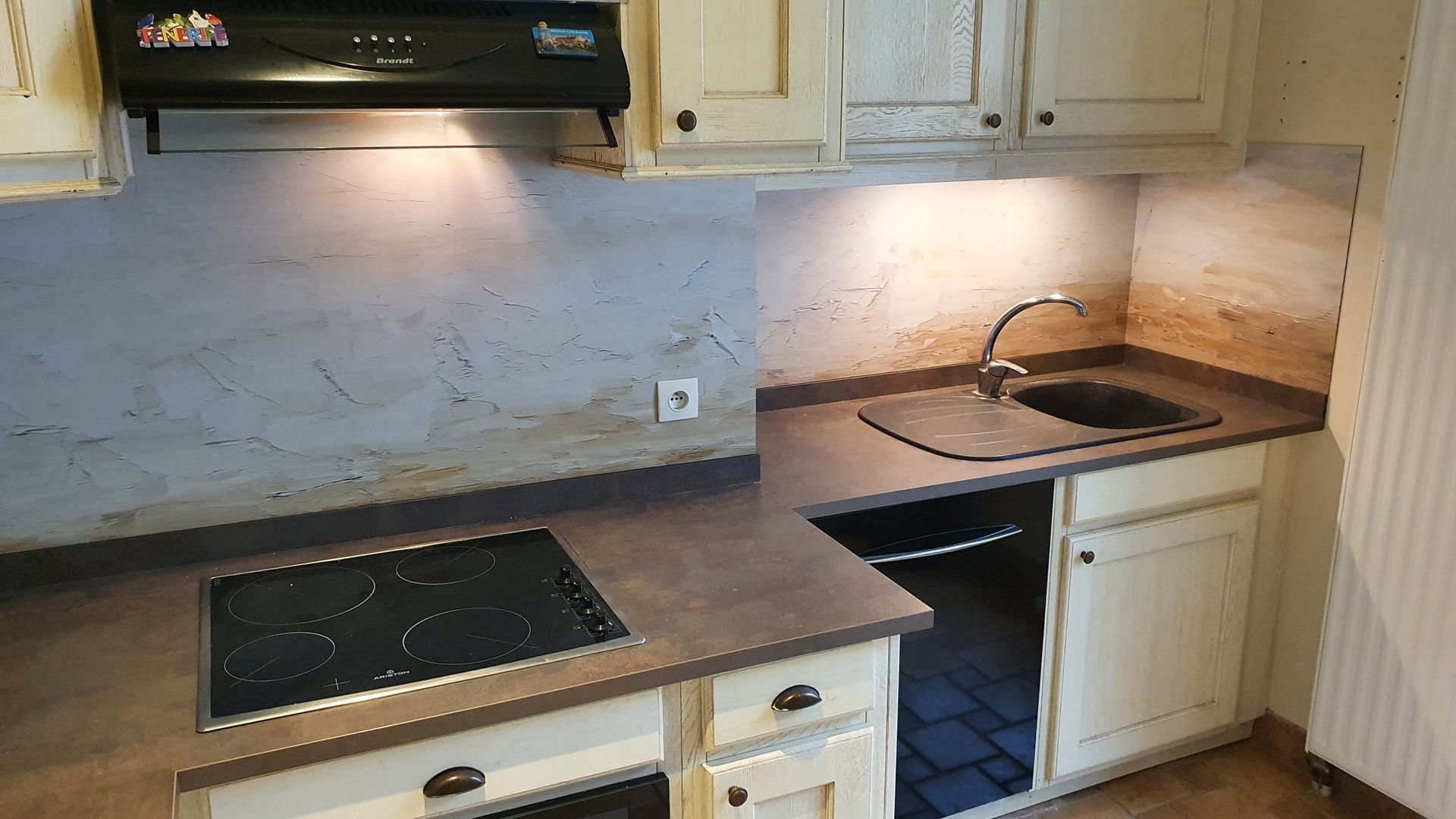 Cuisine en bois blanc