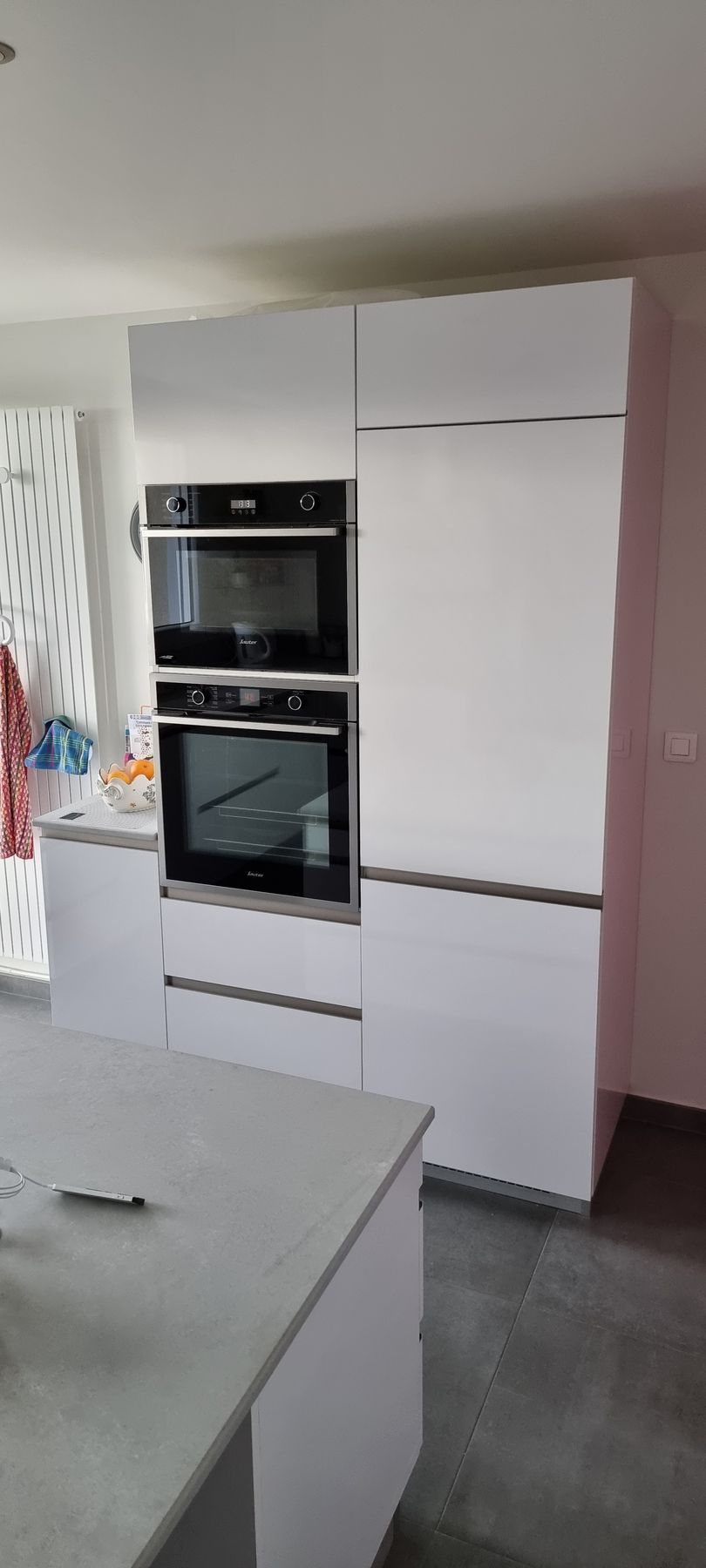 Cuisine en blanc laqué