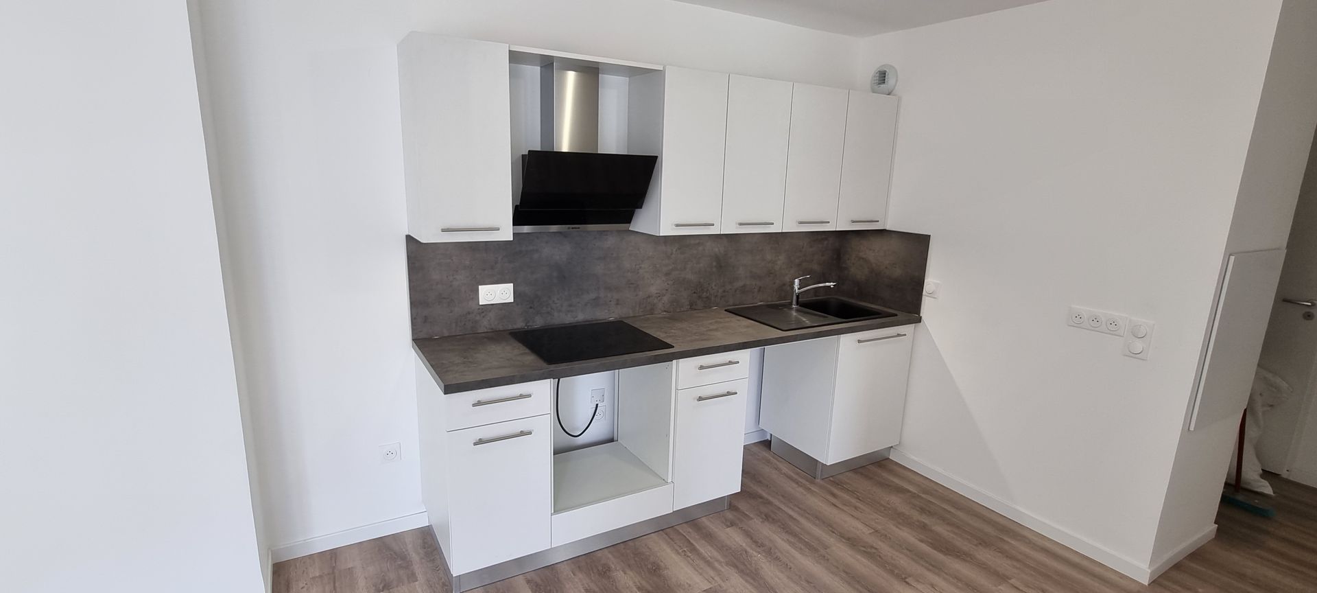 Cuisine blanche et grise