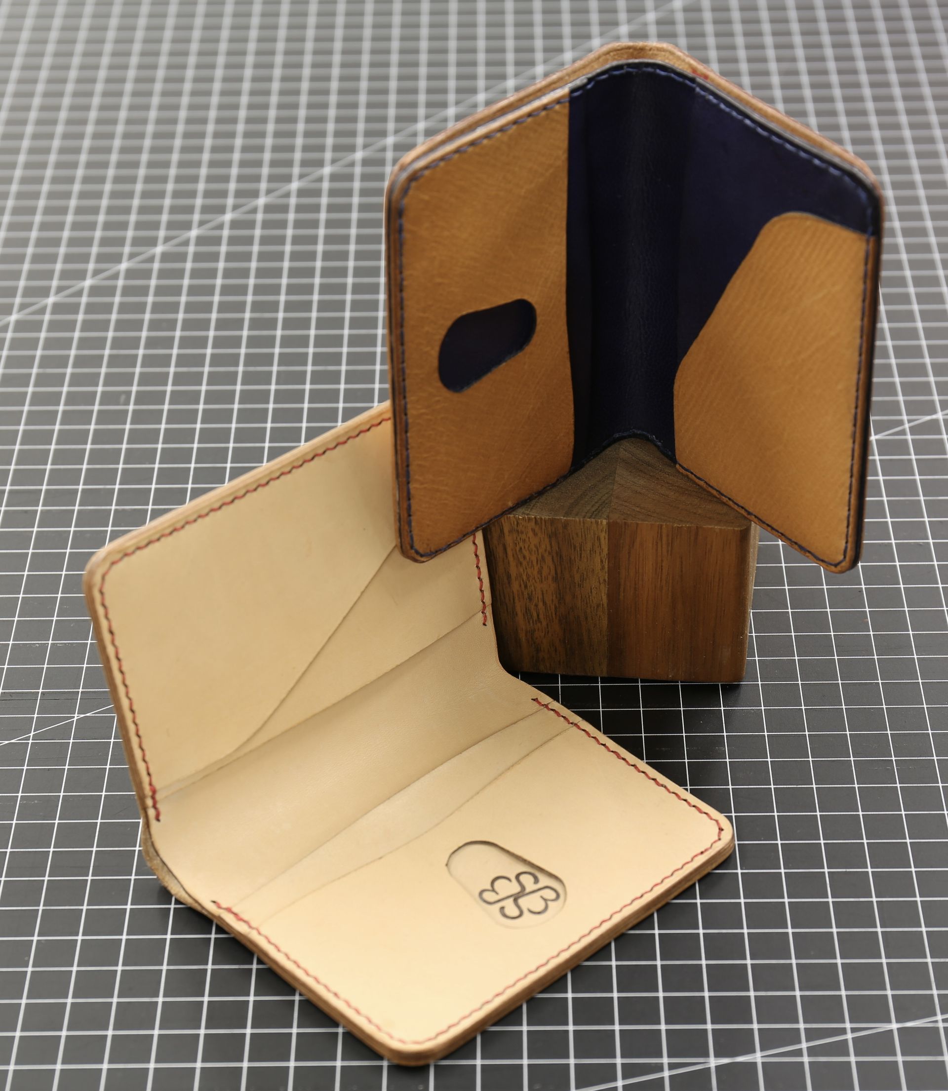 different color variations of wallet
