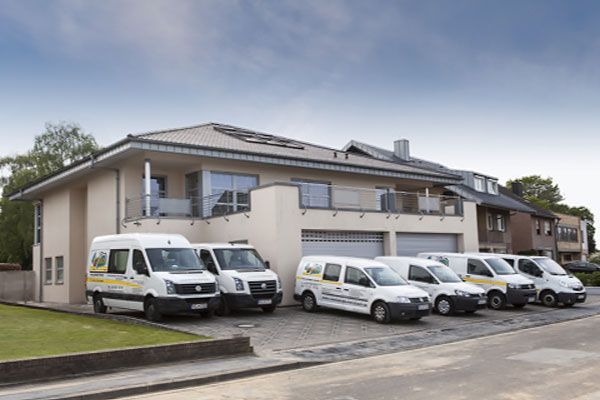 Malerbetrieb Mertzbach GmbH - Firmengebäude, Fuhrpark