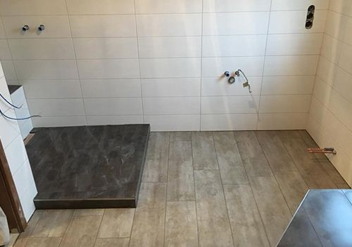 Schulte-Oestrich & Hilgenstock GmbH Fliesenfachgeschäft modern