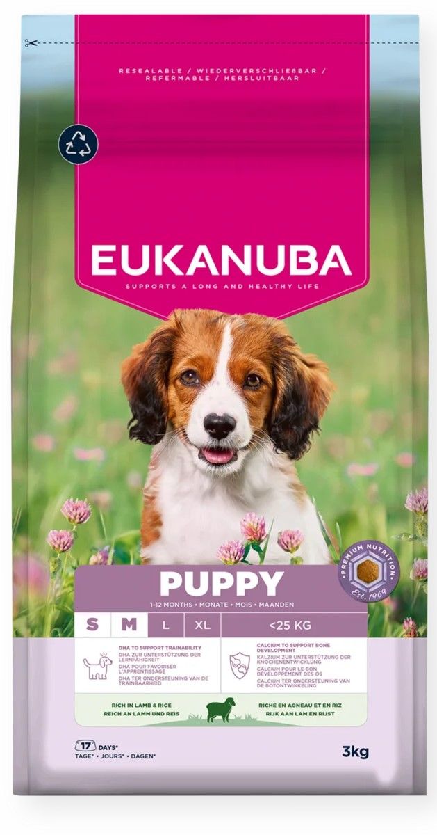 Eukanuba-penturuokapussi, jossa on pennun kuva. Sisältää ravintotietoja ja brändäyksen.