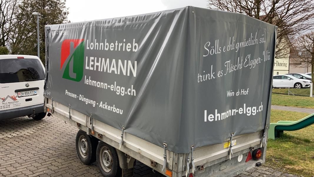 Fahrzeug mit Logo, Foto von Anschrift.ch Schöb