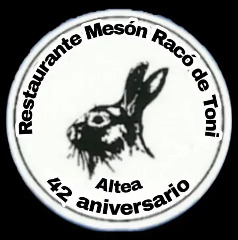 Un logo para el restaurante mesón raco de toni