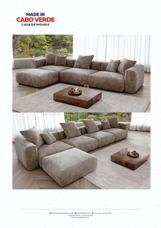 Duas vistas de um grande sofá modular de tecido bege com um pufe combinando e uma mesa de centro baixa e quadrada de madeira.