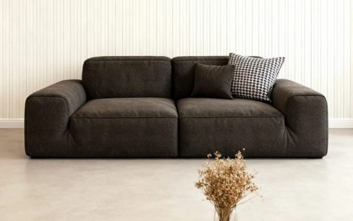 Conjunto moderno de sofá e mesa de centro de madeira