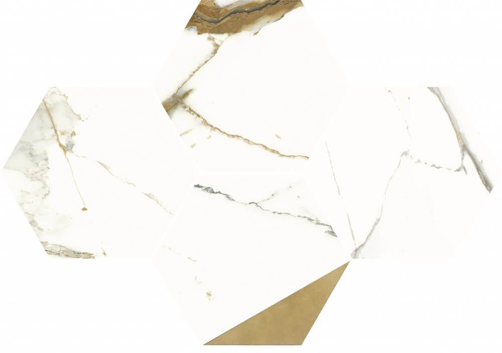 Patrón de mosaico hexagonal blanco y dorado con vetas similares al mármol.