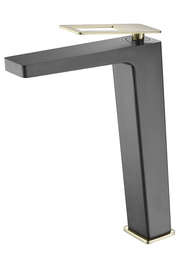 Grifo de baño moderno negro y dorado. Diseño alto y rectangular.