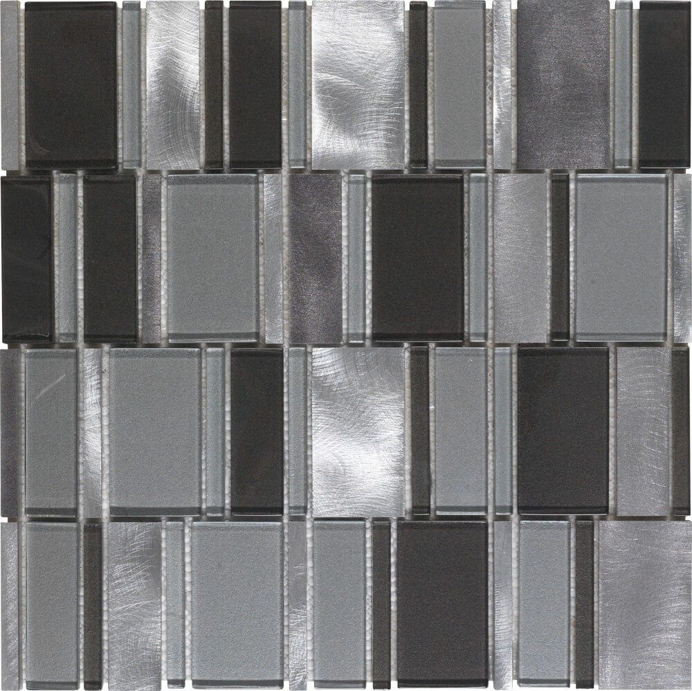 Mosaico en formas rectangulares de color negro, plata y gris.