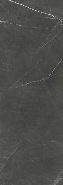 Azulejo de piedra gris oscuro con vetas blancas.