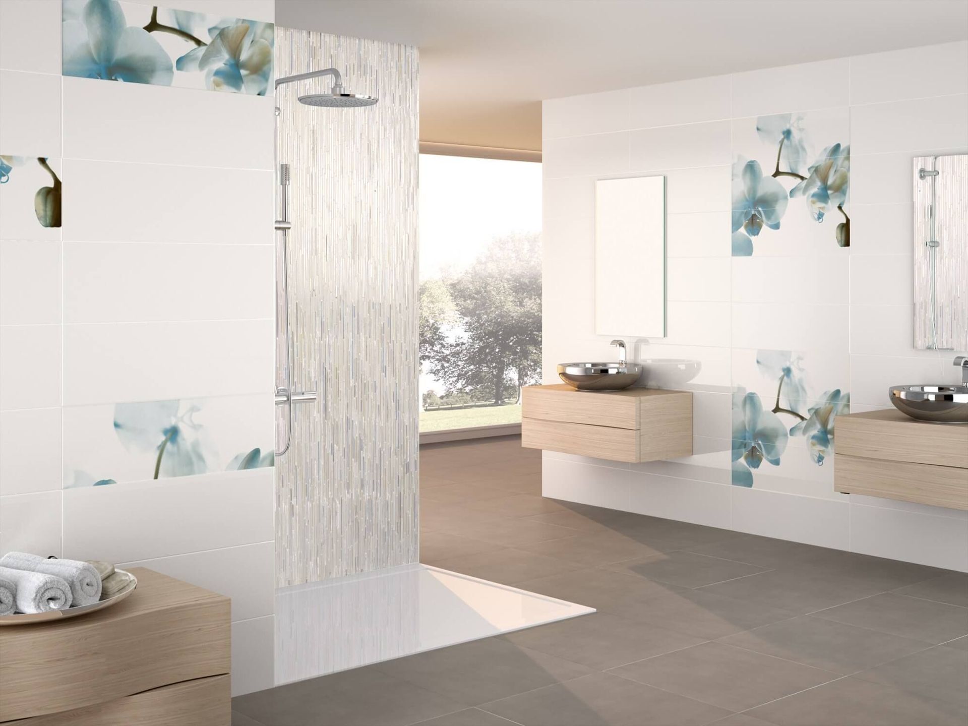 Baño moderno con paredes blancas, tocador de madera y detalles florales azules.