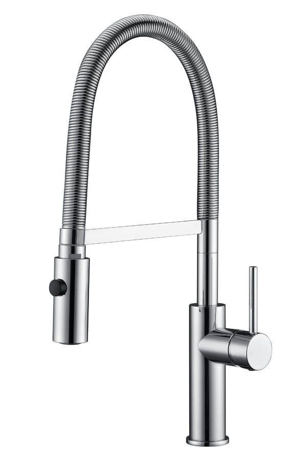 Grifo de cocina cromado con cuello de resorte flexible y manija de palanca lateral.